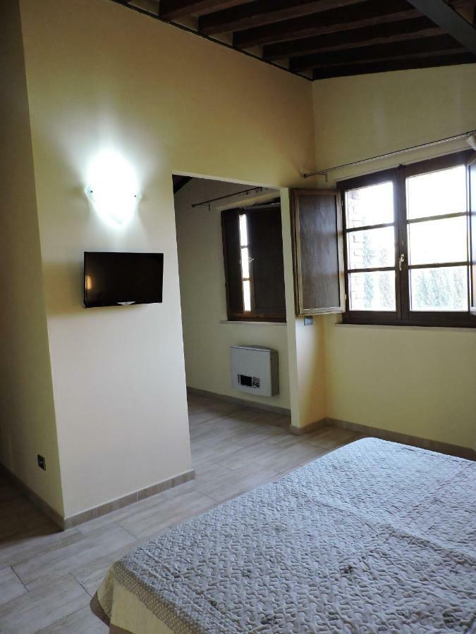 Hostal L'Aia Di Argia Ponte a Tressa Exterior foto